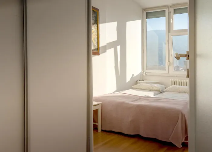 شقة سنترال ميرزا *