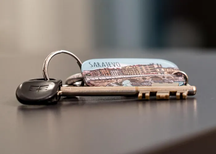 سنترال ميرزا شقة *